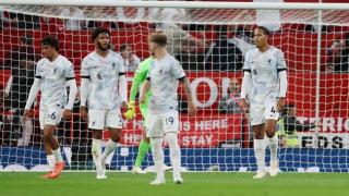 Liverpool Digilas MU, Karier Van Dijk Dianggap Habis