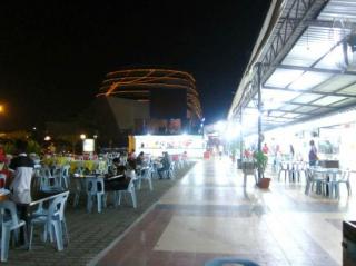 Pesta Miras di Foodcourt Hotel Pasific Batam, Mabuk Lalu Tikam Teman Sendiri