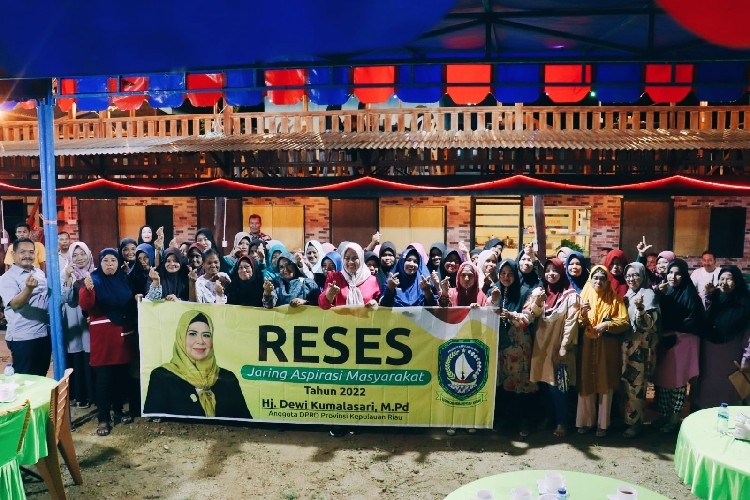 Ketua Komisi IV DPRD Kepri Dewi Kumalasari Serap Aspirasi Masyarakat Daik Lingga