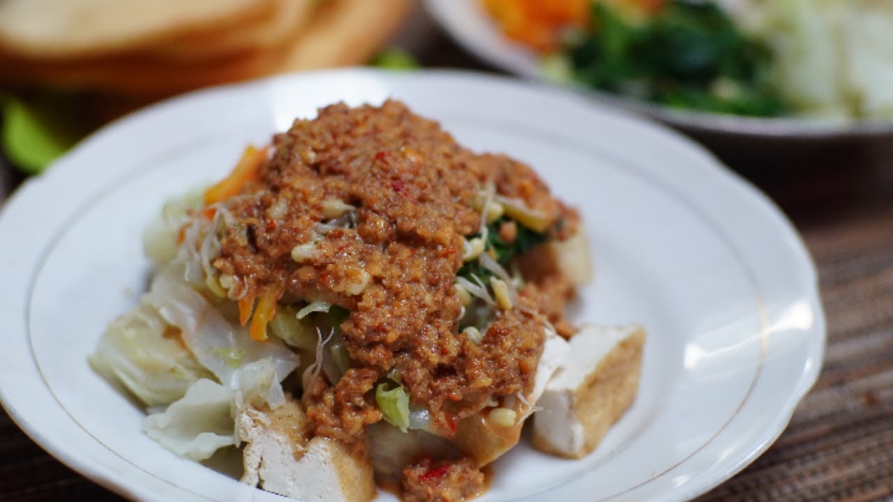 BBM Naik, Harga Lontong Pecel Kaki Lima di Batam Naik dari Rp 12 Ribu ke Rp 15 Ribu