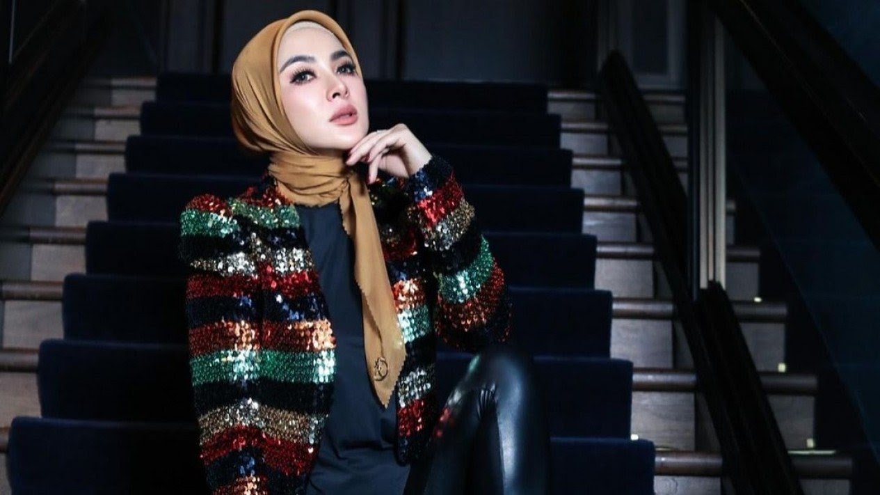 Rahasia Wajah Syahrini Tetap Glowing di Usia 40 Tahun