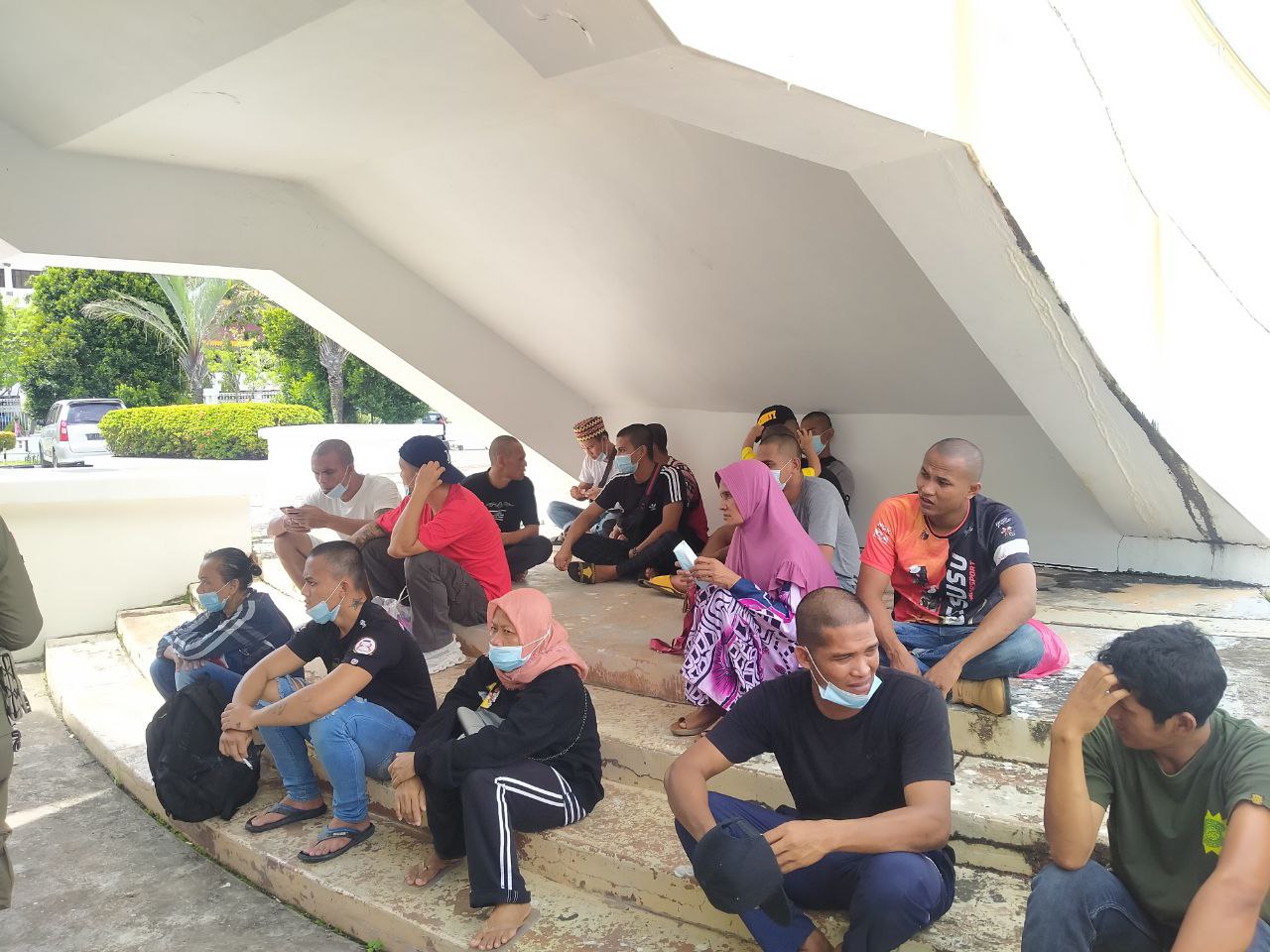 Puluhan WNI Deportasi dari Malaysia Terlantar di Batam, BP2MI Kepri: Sebagian sudah Dijemput Keluarga
