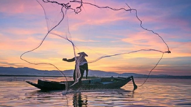 Kena Cuaca Buruk, Nelayan Karimun Terdampar di Pontian Malaysia