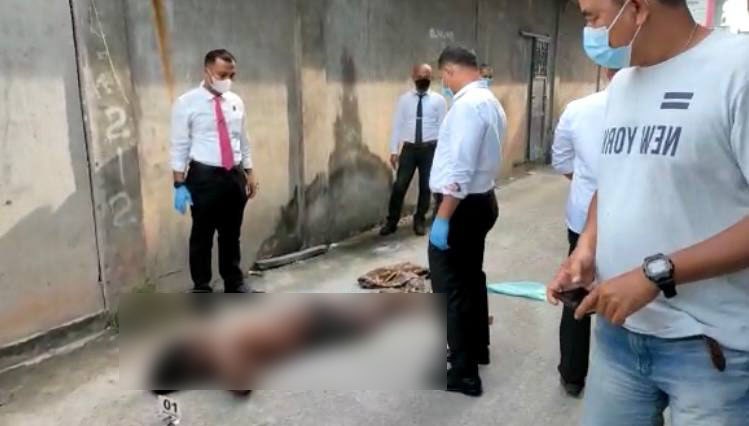 Pria Telanjang Dada Ditemukan Tewas di Pinggir Jalan Karimun