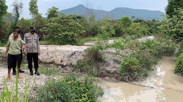 Warga Protes Aktivitas Tambang Pasir Darat di Karimun, Bikin Air Jadi Keruh