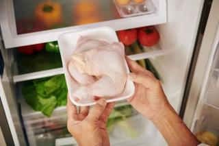 Cara Simpan Ayam di Kulkas dan Freezer agar Awet Berbulan-bulan