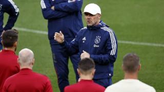 Mau Kalahkan Liverpool? Pelatih Ajax Bisa Minta Saran Ten Hag