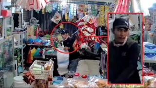 Wajah Maling di Batam Terekam CCTV Jarah Isi Warung, Ada yang Kenal?