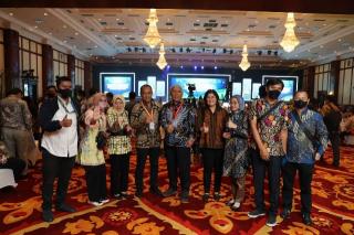 Menteri Keuangan Sri Mulyani Anugerahkan Opini WTP untuk BP Batam