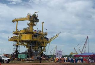 Mantap! Top Side Belida Buatan Batam yang Dikirim ke Natuna Dikerjakan Pekerja Lokal