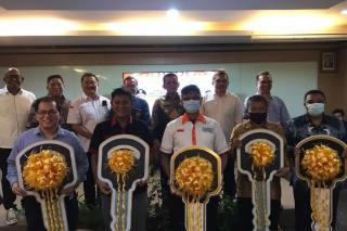Pemprov Kepri Hibahkan 23 Unit Kendaraan di Batam, Bantu Operasional Kelompok Masyarakat