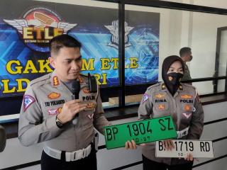 Mobil CBU dan Eks Singapura di Kawasan FTZ Kepri Pakai Pelat Nomor Warna Hijau Mulai 1 Oktober