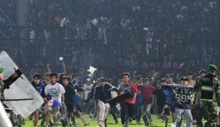 Seberapa Besar Peluang Indonesia Kena Sanksi FIFA?