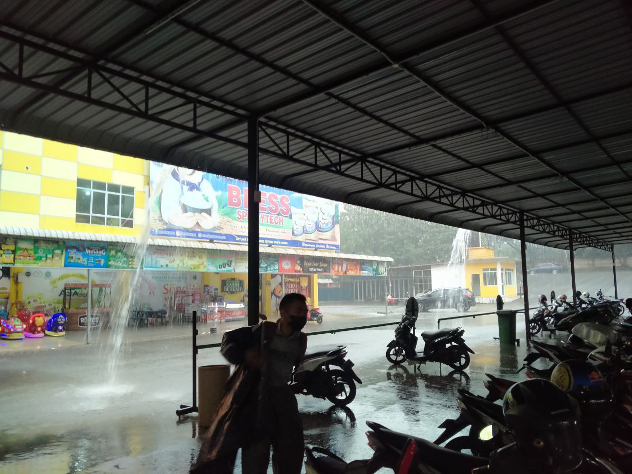 BMKG Prakirakan Batam Diguyur Hujan hingga Malam