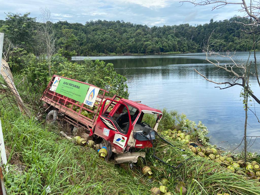 Kecelakaan Bukit Daeng Gara-gara Kucing, Sopir: Hampir Mati Aku