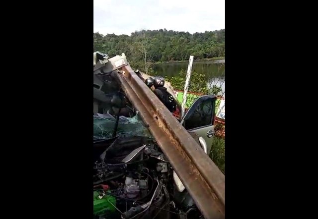 Kecelakaan Lalu Lintas di Bukit Daeng Batam Libatkan Toyota Rush dan Truk Pengangkut Tabung Gas