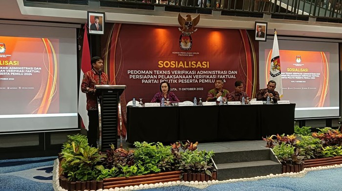 Banyak Parpol Catut KTP, KPU RI Minta Masyarakat Jangan Sinis