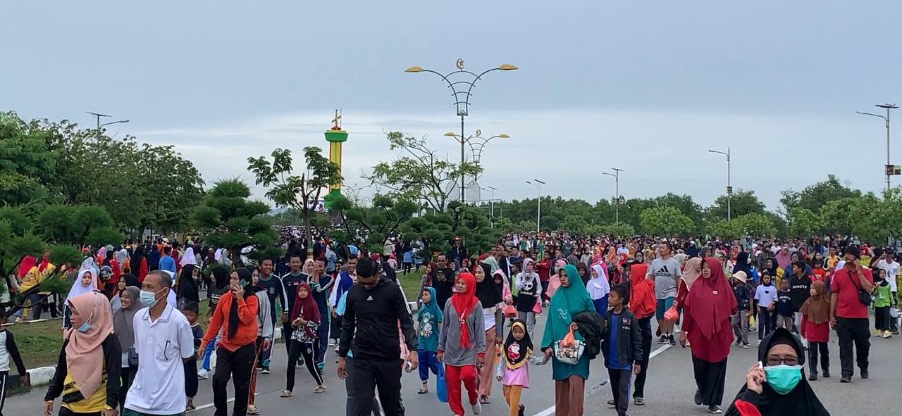 Peserta Fun Walk Karimun Membeludak, 15 Ribu Kupon Doorprize Habis