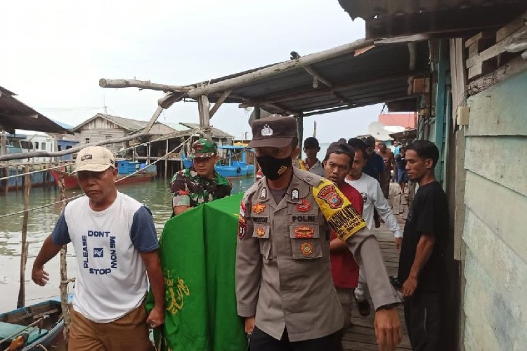 Sering Melamun, Seorang Pria di Bintan Ditemukan Tewas Gantung Diri