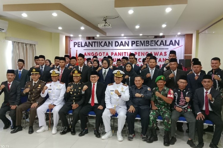 39 Orang Anggota Panwascam Lingga untuk Pemilu 2024 Resmi Dilantik
