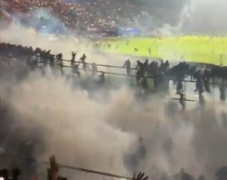 Sembilan Komandan Brimob Dicopot Pasca Tragedi Kanjuruhan