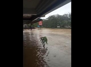 Kadis Bina Marga Batam Yumasnur Sebut Pasang Laut Picu Banjir di Batam
