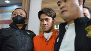 Lesti Kejora Cabut Laporan KDRT, Mohon-mohon Rizky Billar Tak Ditahan