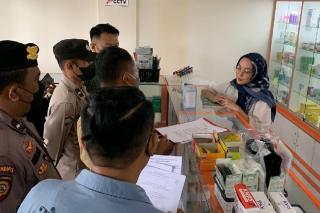 Polres Karimun Sidak Toko Obat dan Apotek, Masih Temukan Obat Sirup