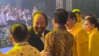 3 Komentar soal Gestur Diviralkan