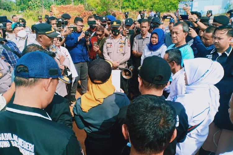 Ratusan Polisi Jaga Ketat Eksekusi Lahan di Coastal Area Tanjung Balai Karimun