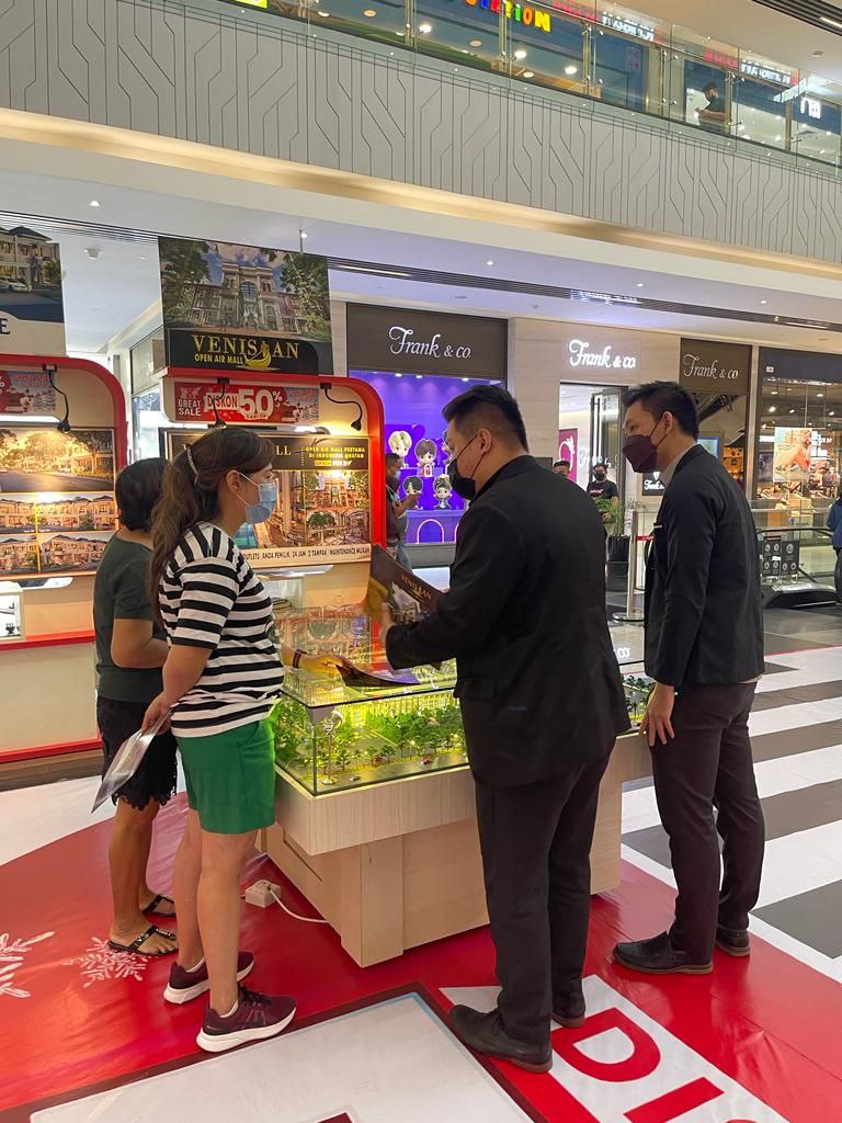 Pengunjung Serbu Pameran PKP Great Sale Diskon 50% di Grand Batam Mall