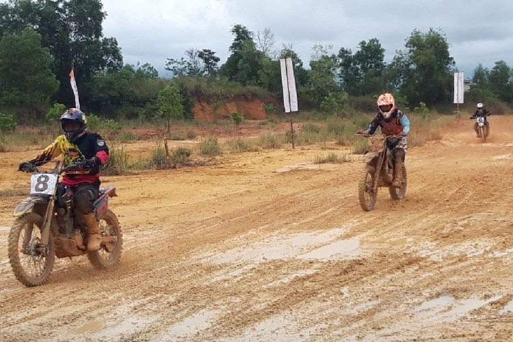 Bintan Tambah Koleksi Emas Porprov Kepri Lewat Cabor Balap Motor Gasstrack