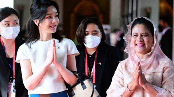 8 Tips Agar Awet Muda di Usia 50 Tahun Seperti Ibu Negara Korsel