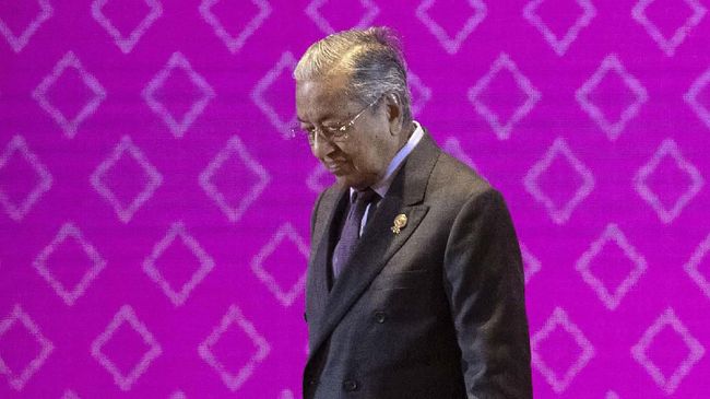 Mahathir Mohamad Kalah Telak di Pemilu Malaysia Pertama dalam 53 Tahun