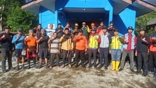 Tim Mitigasi Bencana Telusuri Efek Longsor Jalur Pendakian Bukit Permata di Lingga