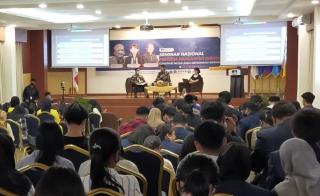 Seminar Nasional di UIB: Generasi Muda Wajib Melek Demokrasi