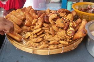 4 Makanan yang Harus Dihindari saat Batuk, Tak Cuma Gorengan