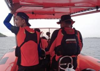 Tim SAR Perluas Radius Pencarian Korban Hilang Tragedi Perahu Terbalik PMI Ilegal di Perairan Batam