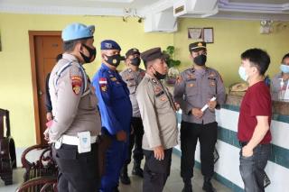 Razia Penginapan, Polres Karimun Temukan Pasangan Bukan Suami Istri