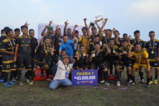 Menang Tipis, Tim Sepakbola Lingga Utara FC Rebut Piala Bupati Lingga 2022