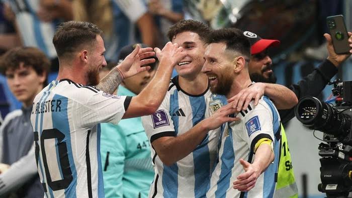 5 Rekor Ajaib Messi Usai Sukses Bawa Argentina ke Final Piala Dunia 2022