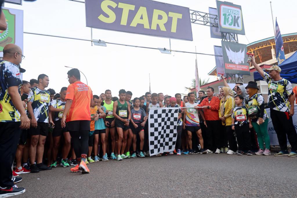 Tanjungpinang Running Tour Diikuti Ribuan Pelari Lokal dan MancanegaraÂ 