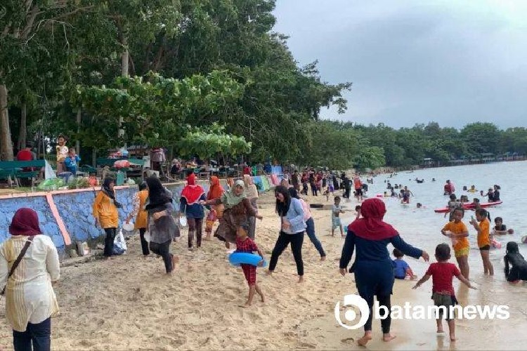 Wisata Pantai di Karimun Diprediksi Bakal Ramai saat Libur Nataru