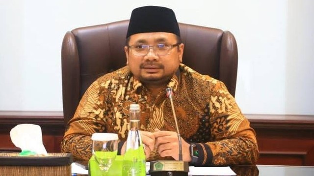 Ucapkan Selamat Natal dan Tahun Baru, Menag Gus Yaqut: Rawat Kerukunan