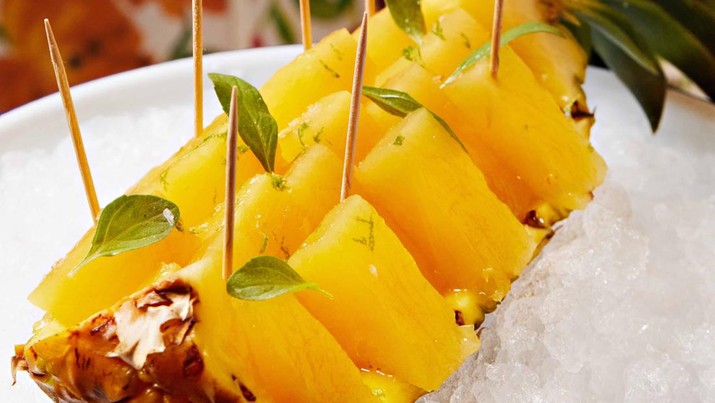 Benarkah Doyan Makan Nanas Bisa Turunkan Kolesterol Tinggi?