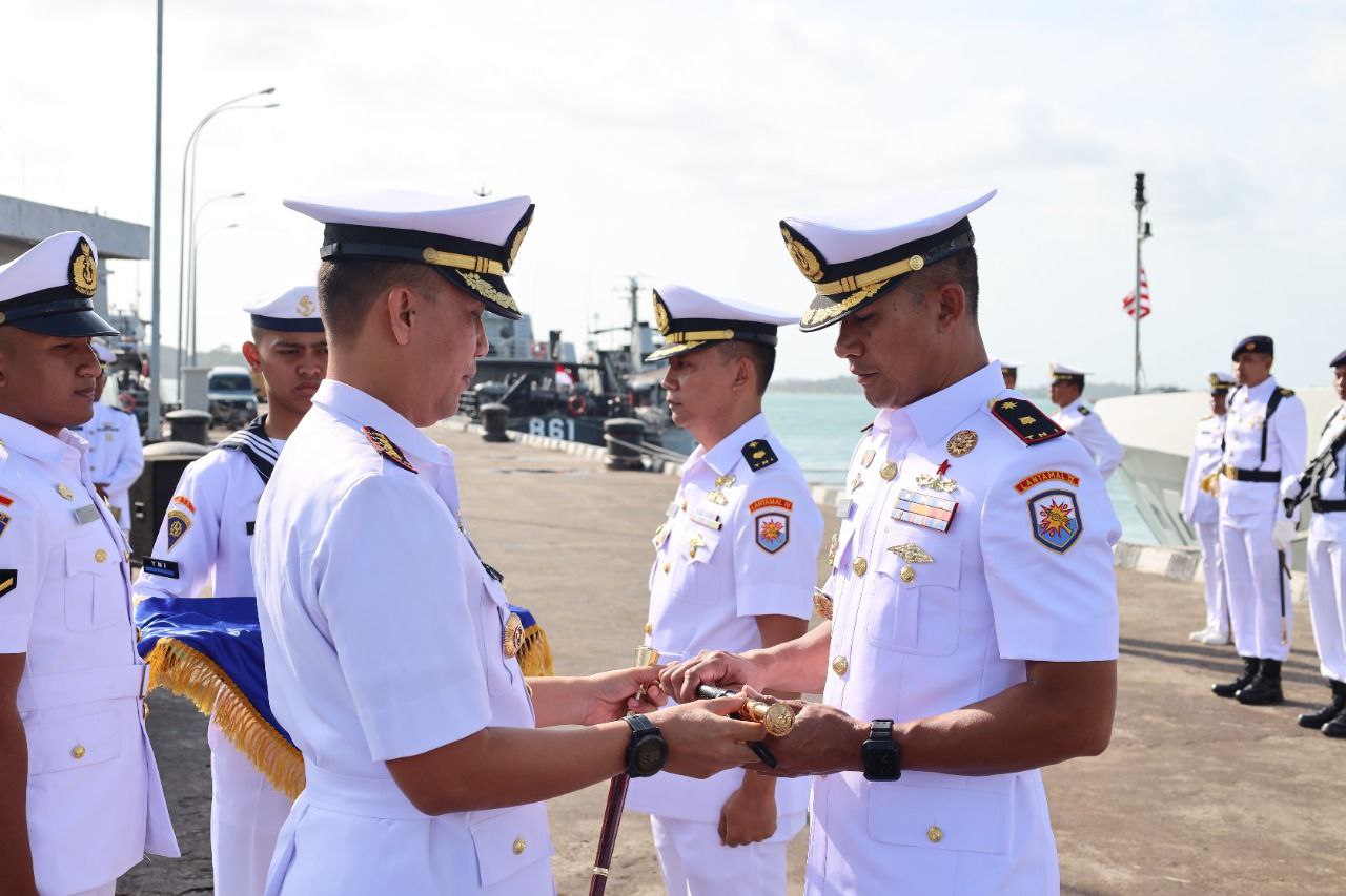 Dansatrol Lantamal IV Serah Terimakan Jabatan Komandan KRI Bubara 868