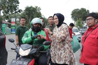 Peringati Hakordia 2022, Kejari Batam Bagi-bagi Kaus dan Bikin Lomba Pidato