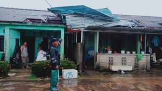 Puting Beliung Terbangkan Atap Rumah Warga dan Posyandu di Bintan