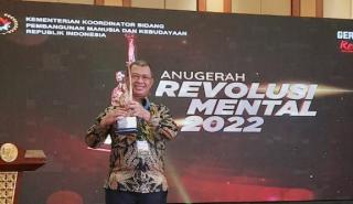 Pemprov Kepri Kepri Terima Penghargaan 