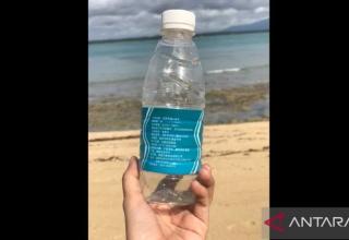 Musim Utara, Banyak Sampah Plastik Asal Negara Asing Terdampar di Natuna